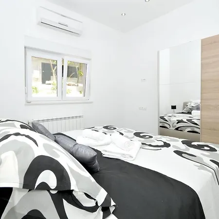 Marina Villa Trogir